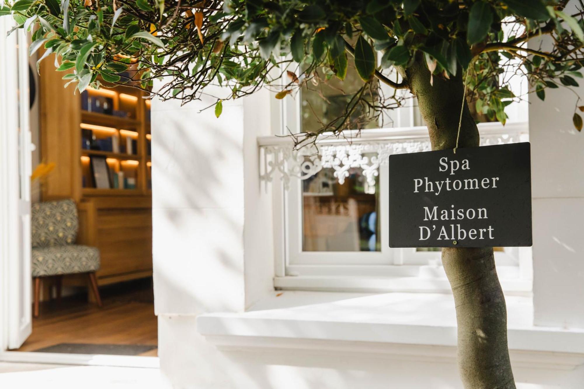 Le Castel Cabourg Hotel & Spa- Restaurant La Calypso Exterior foto